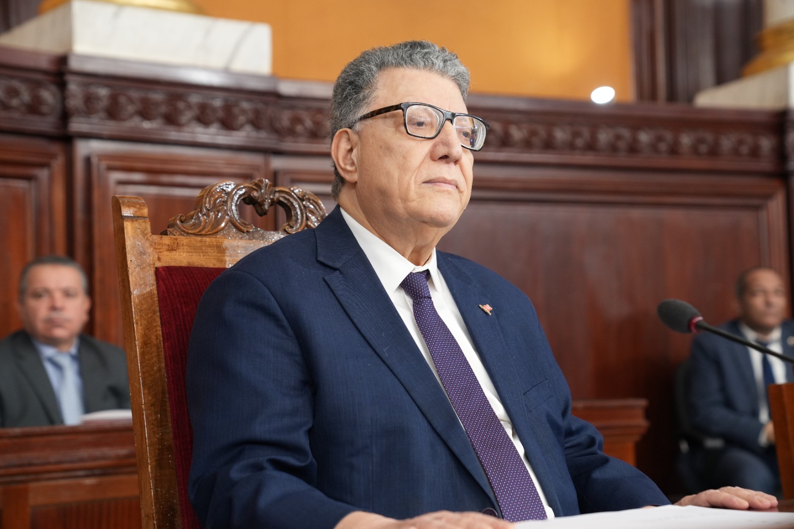 رئيس البرلمان يؤكّد استعداد المجلس لتسريع النظر..   قانون لحماية الحيوان والبحث عن إنهاء حالة الفراغ التشريعي